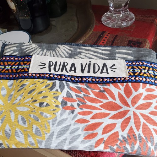 Pura Vida (jetzt Vera Bradley) Stoff Umhängetasche Pure Life Nylonriemen Reißverschluss oben - Bild 2 von 24