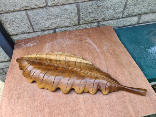 Leaf Shaped Large Acacia Wooden Bowl Carving Hand Carved Oak Leaf Fruit Bowl - Picture 3 of 16