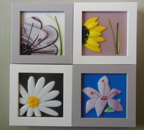 sunflower, heart,daisy, lily in fused glass, framed 10cm Handmade, MTO - Picture 33 of 44