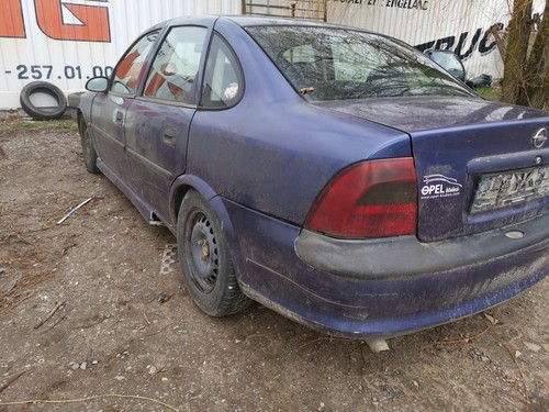 Opel Vectra 1996 Door Lock Mechanism - front left side 90585021, 9 #1392638-21 - Bild 8 von 9