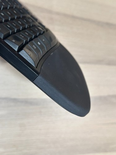 Microsoft Ergonomic Full size USB Wired Mechanical Keyboard Black Model 1878 - Picture 4 of 7