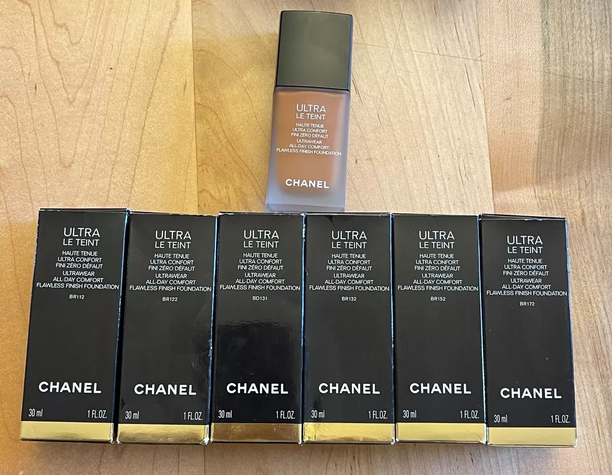 Chanel Ultra Le Teint Ultrawear Foundation Review and Photos