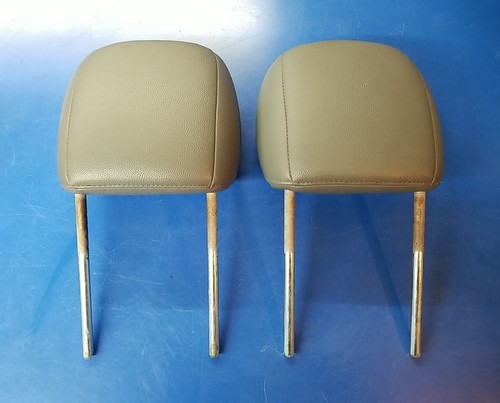 2008-2010 Chrysler Town & Country Front Left & Right Sides Headrests PAIR OEM - Picture 4 of 6