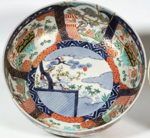 Antiguo Juego (3) Enormes Cuencos de Anidación de Porcelana Japoneses Imari Pintados a Mano Edo/Meiji - Imagen 7 de 9