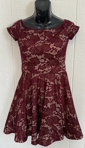 B.DARLIN Burgunderrot Blumen Spitze Mini Fit & Flare Kleid Junior Gr. 1/2 Weihnachten - Bild 1 von 14