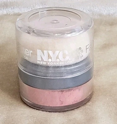 N.Y.C. NYC Face Gleamer All Over Cheek Color 0134-08 PRIMERA FECHA 0,08 oz / 2,2 - Imagen 1 de 4