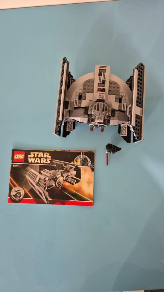 LEGO Star Wars 8017 Darth Vader's TIE Fighter, photo 1 sur 5