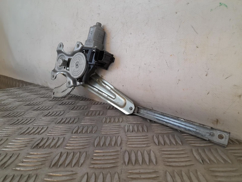 Regulador de janela traseira Nissan Juke Mk1 2010-2015 driver direito O/S 82731CV01B - Imagem 3 de 4