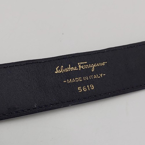 Salvatore Ferragamo Waist Belt Black Leather Vara Ribbon women from Japan - Picture 21 of 24