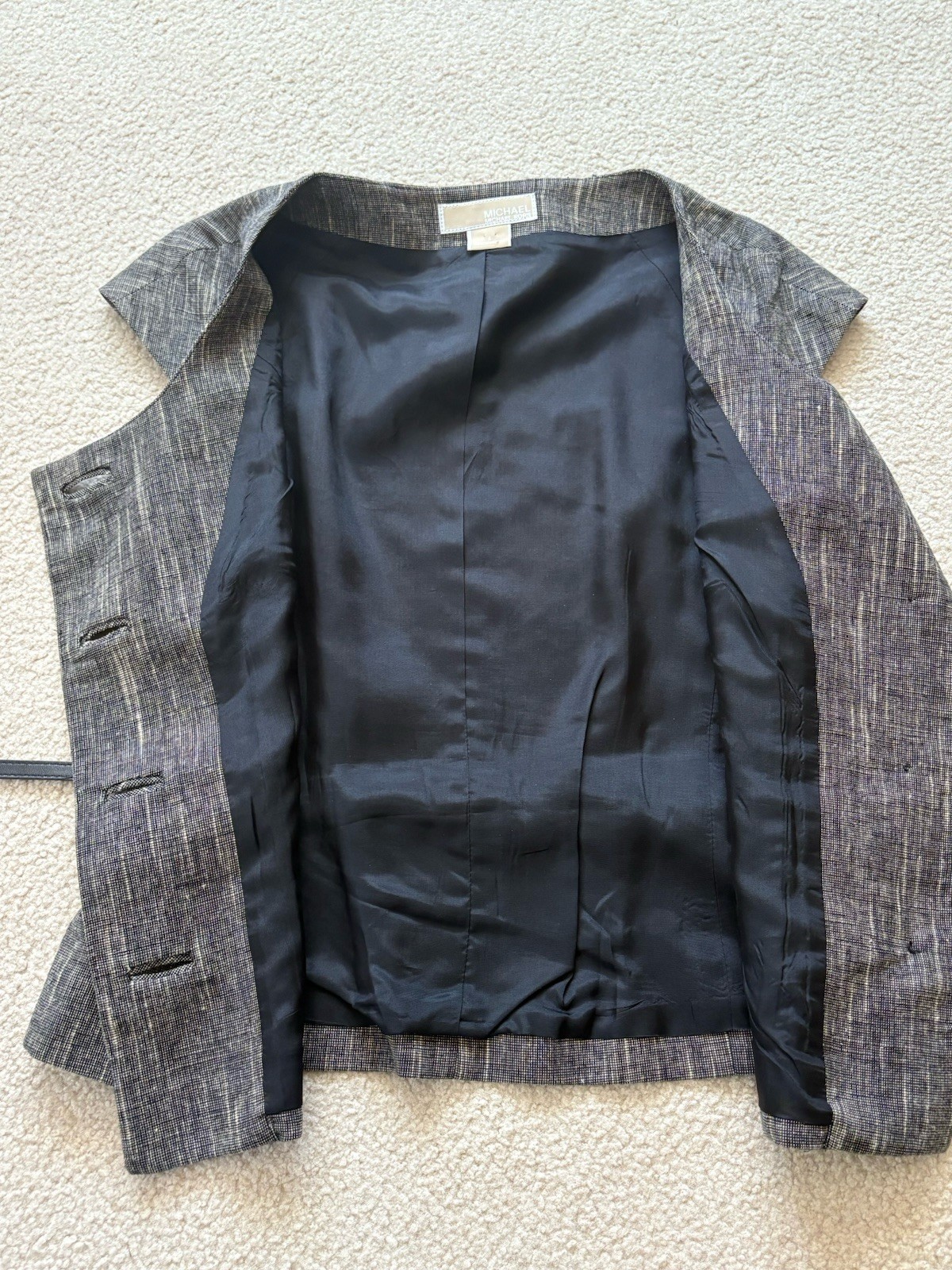 Picture 4 of 7