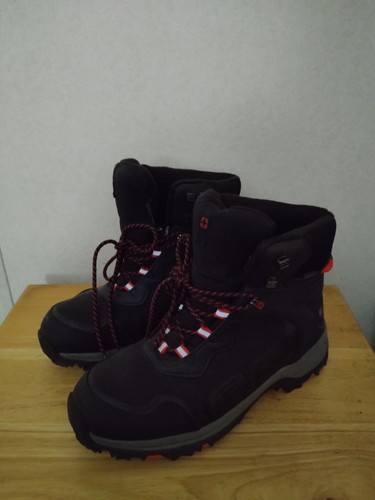 Swiss Tech Men's Size 11 Black Boots - Soft Shell Insulated Waterproof - Picture 1 of 12
