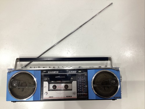 Vintage Sanyo Radio Cassette Player/recorder M-7780L