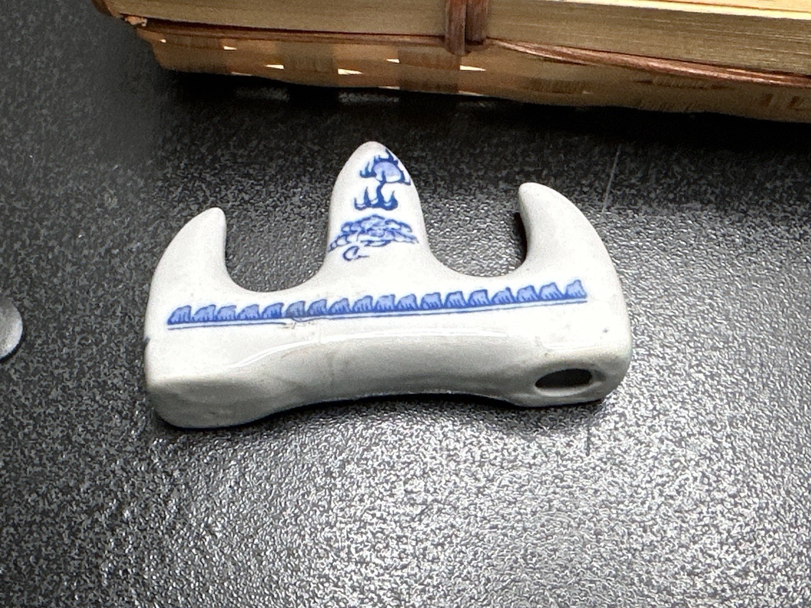Picture 2 of 6