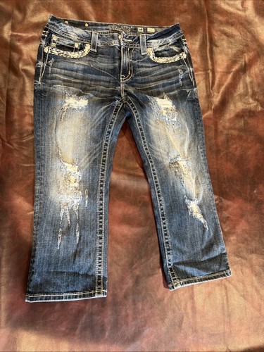 Miss Me Caprihose Größe 32 dunkle Waschung abgenutzt Strass Akzente 22" Schrittlänge