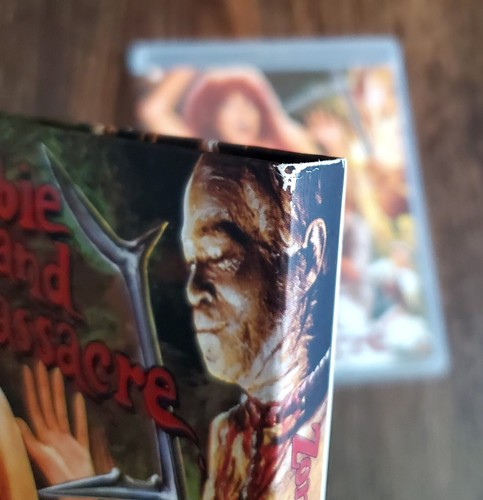 Zombie Island Massacre (Blu-ray, 1983) Essigsyndrom mit Slipper - Bild 4 von 6