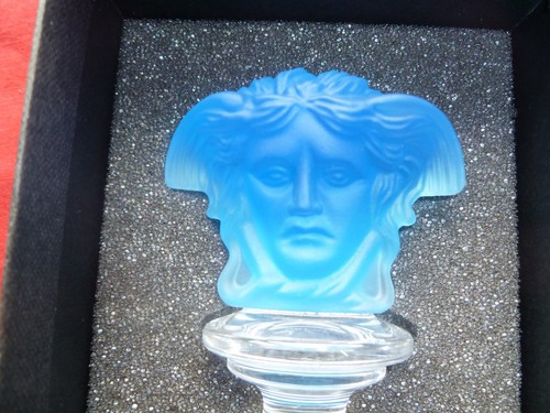 Rosenthal Versace NEW Glass Crystal Ice Blue Wine Bottle Stopper Boxed Authentic - Picture 6 of 15