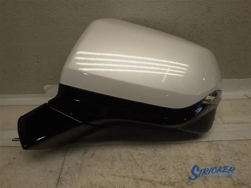 2023 Yukon SLT Driver Side View Mirror 1441605
