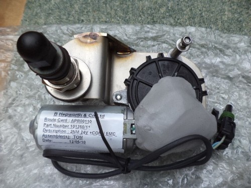 24V SCHEIBENWISCHERMOTOR HEPWORTH MARINE INTERNATIONAL 101250/11, GETESTET. - Bild 1 von 8