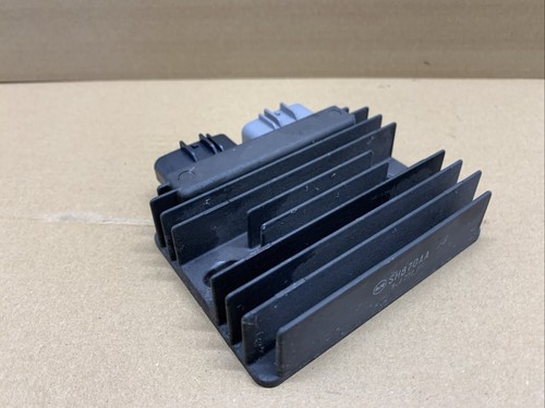 Piaggio MP3 300 HPE Sport 2019 - 2020 Voltage Regulator Rectifier - Picture 3 of 6