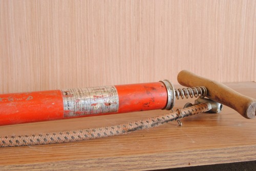 vintage k-mart tire air pump - Picture 4 of 4