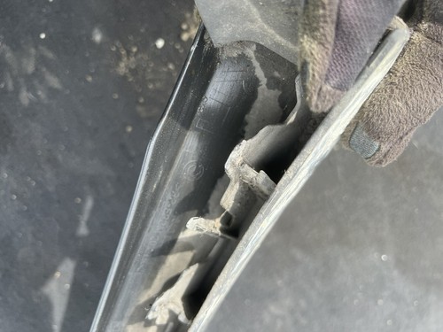 2002 2003 2004 2005 2006 BMW E53 X5 4.6is 4.8is BUMPER trim fender flare cover R - Picture 8 of 10