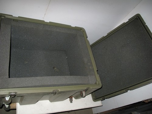 ECS Loadmaster RotoMolded Plastic Hard Case 35x28x22 Wheels Equipment Expedition - Picture 5 of 10