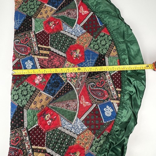 Vtg Patchwork Quilted Round Tablecloth Christmas Holiday Colors Satin Ruffle 48” - Picture 8 of 9