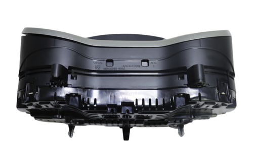 Cuadro de instrumentos velocímetro Mercedes-Benz W205 C63 AMG 2016 OEM 103800 mls - Imagen 8 de 11