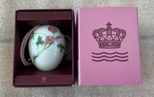 Royal Copenhagen Easter egg 2023 Red Clover Buds 6cm /2.36In Gift Box NEW - Picture 3 of 12