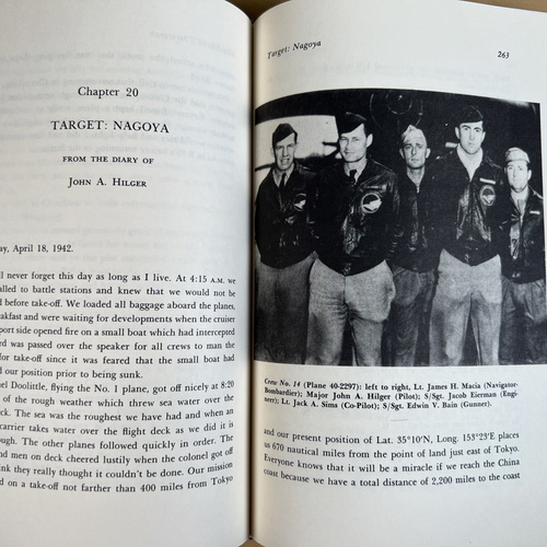 Doolittle's Tokyo Raiders Signed by Carroll Glines with 17 Veterans Autographs - Foto 13 di 17