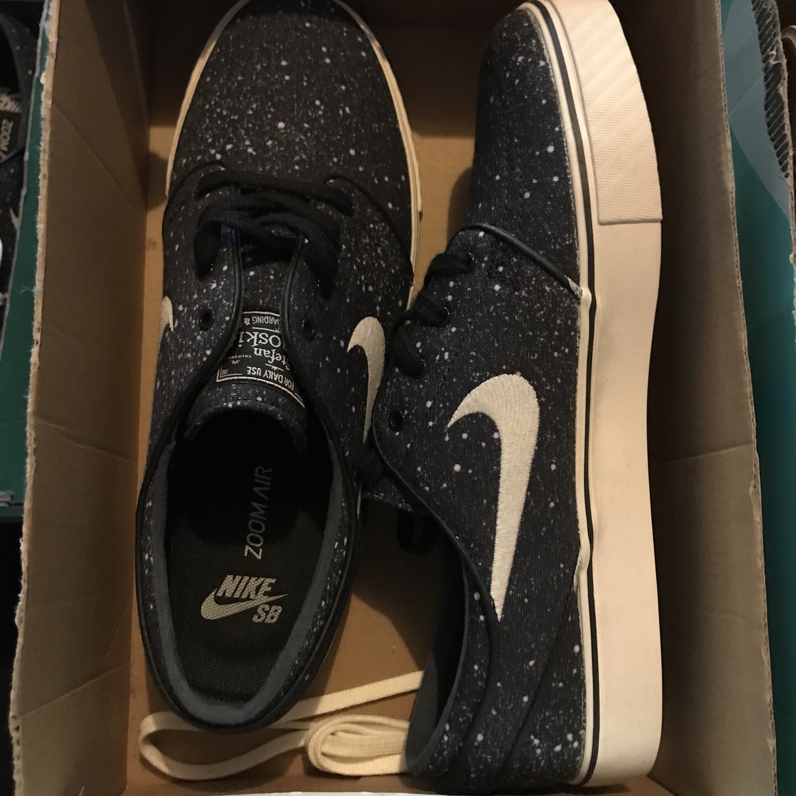 New Open Box Nike SB Zoom Stefan Janoski Premium Black Ivory Gum Light Brown 10 New Open Box Nike SB Zoom Stefan Janoski Premium Black Ivory Gum Light Brown 10