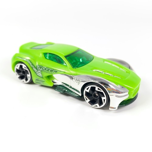 2 Stück - Zuru 2018 Bonfire Orange & Toxic Green Diecast Sportwagen 1:64 - Bild 15 von 16