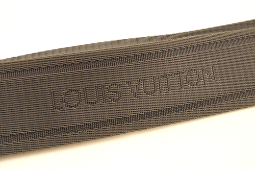 Louis Vuitton Gray Taiga Leather PM Grigori Messenger Bag - Picture 21 of 24