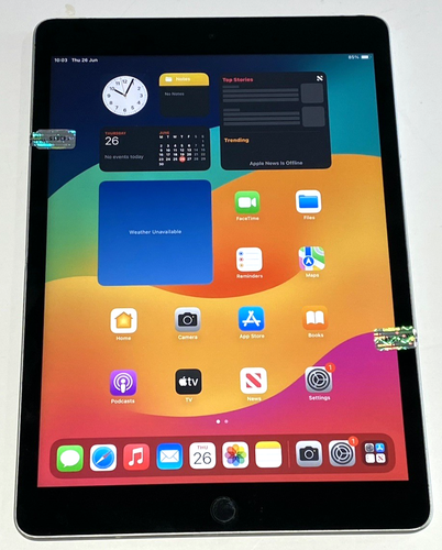 Damaged Apple iPad 9th Gen 64GB WiFi & 4G Unlocked - Spares/Repairs /D877 - Afbeelding 2 van 17