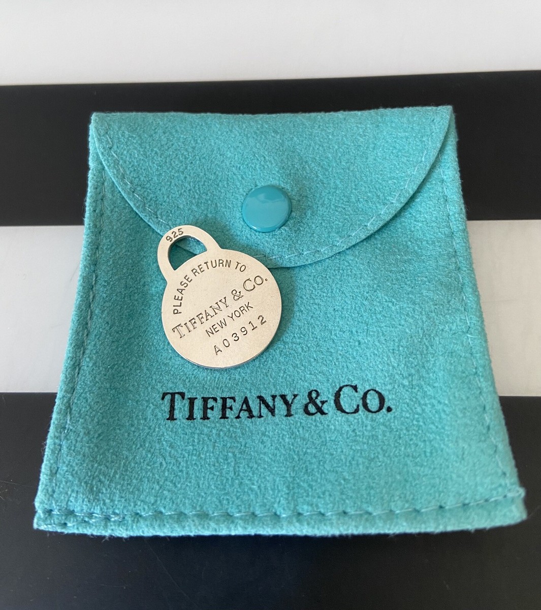 TIFFANY & CO. .925. Please Return To TCO, Sterling Small TIFFANY & CO. .925. Please Return To TCO, Sterling Small