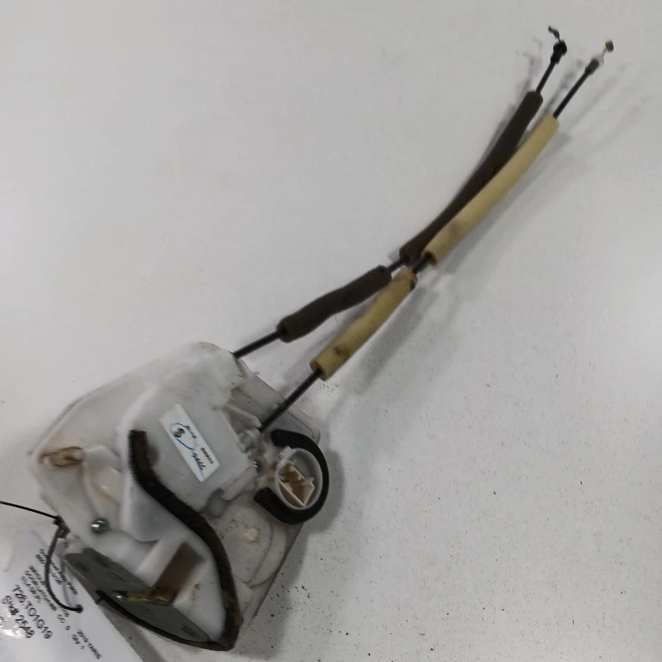 Toyota Yaris Door Latch Lock Right Passenger Rear 2020 2019 2018 2017 2016 - Image 2 of 4