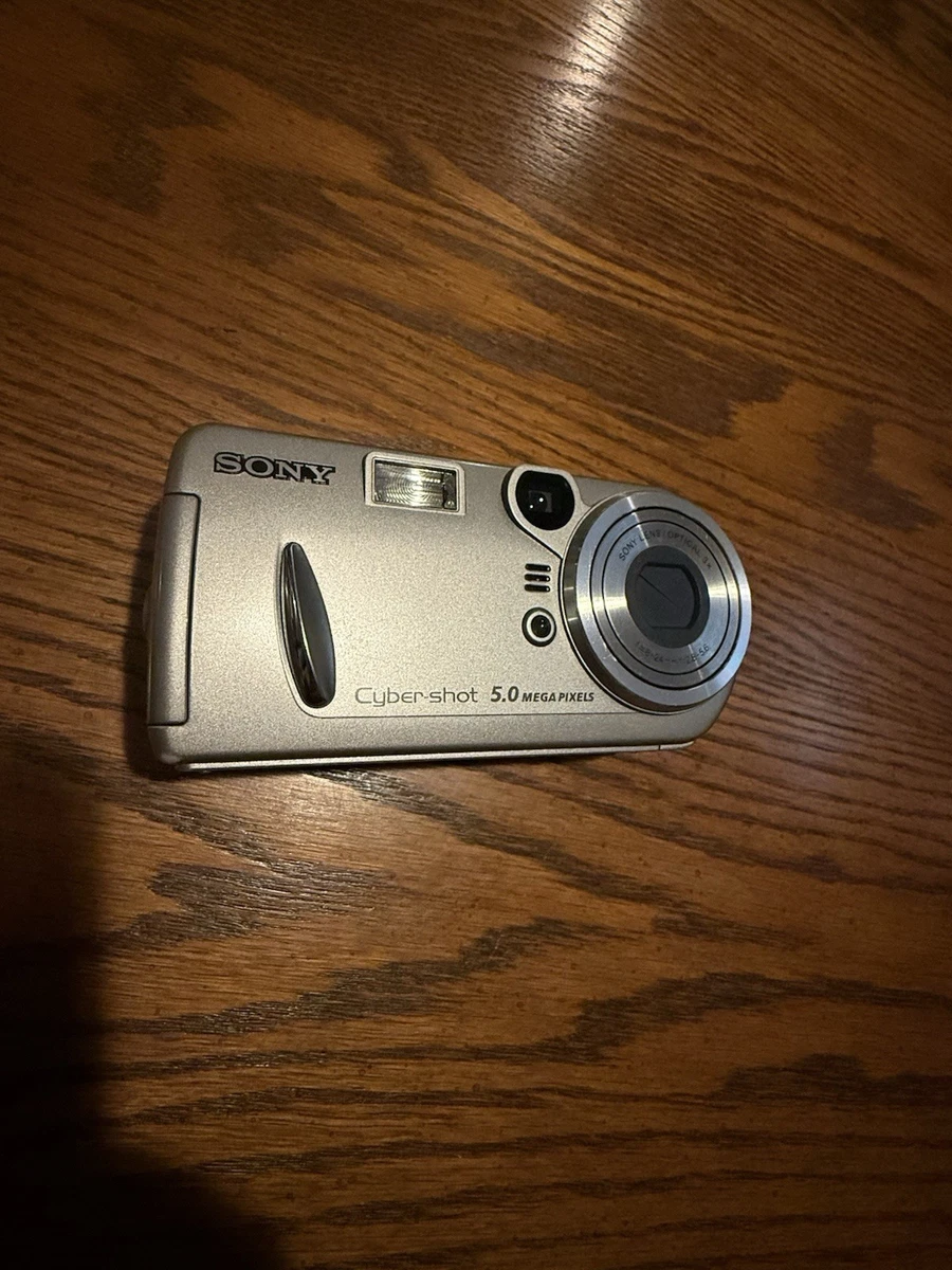 Sony Cyber-shot DSC-P92 Digital Cameras 5-6.9 MP Maximum