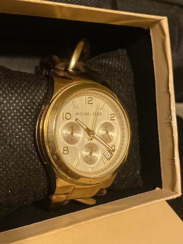 RARE Michael Kors Chain Link GOLD PLATED 38MM Women’s Chronograph Watch 275$ RRP - Picture 2 of 18