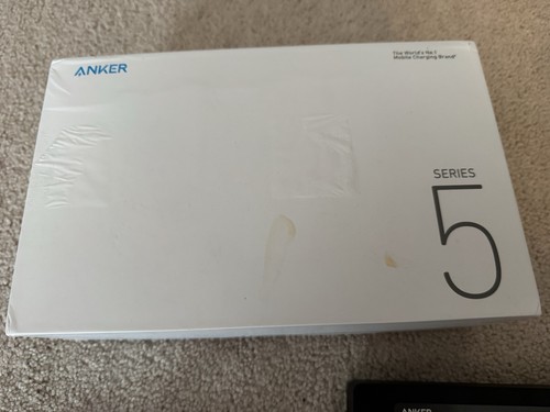 Anker Docking Station, KVM Switch for 2 Laptops, Dual 4K Monitor 554 USB C - Picture 5 of 6