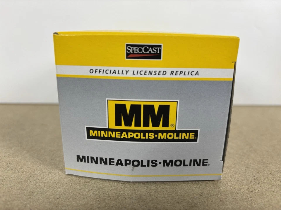 Minneapolis-Moline G900 Narrow Front Tractor 1/64 Scale By SpecCast SCT712 - Image 3 of 4