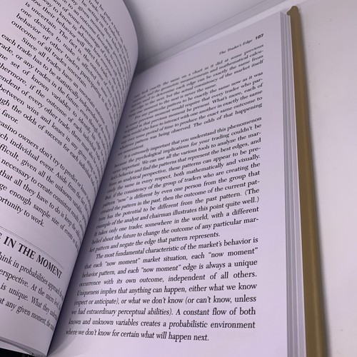 Trading in the Zone: Master the Market  by Mark Douglas - Picture 8 of 10