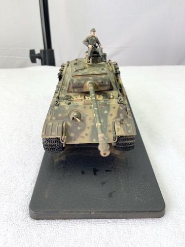 21st Century Toys 1/32 Scale German Panther Tank With 1 Soldier Good Condition - Picture 2 of 5