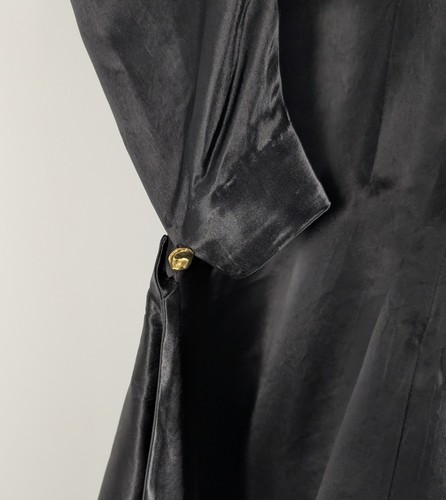 H&M Studio Capsule Muster Kleid schwarz Satin Schärpe drapiert Schulterpolster XS 34 selten - Bild 5 von 5