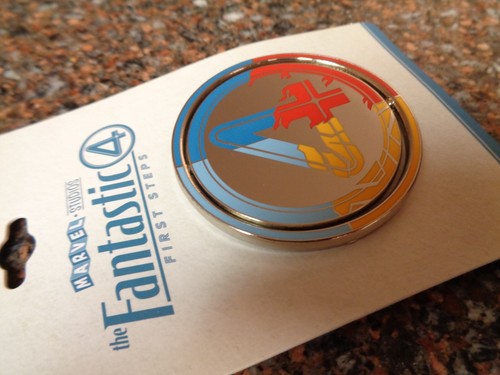 Marvel Fantastic Four 4 First Steps Spinning Enamel Pin Logo Metal New - Picture 2 of 5