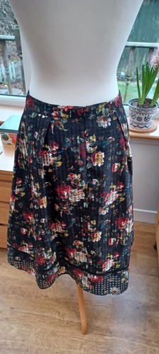 Oasis schwarz rot Rose Blumen Rock 10 Textur voll Retro hübsch Anlass - Bild 7 von 11