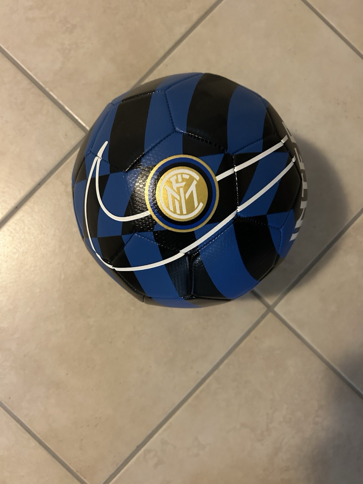 Foto 1 di 2