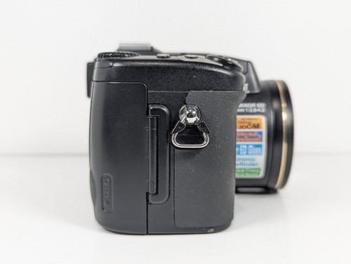 Schöne Nikon Coolpix 5700 5MP Digitalkamera mit 8x optischem Zoom ***kostenloser Versand*** - Bild 4 von 16