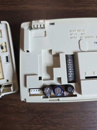 Honeywell Chronotherm IV Plus + T8611G2002 Thermostat for Heat Pump - Picture 17 of 19
