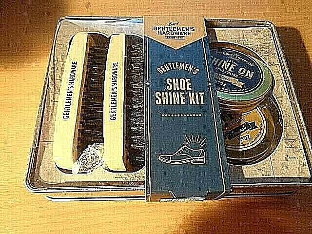 gentlemen's hardware shoe shine kit