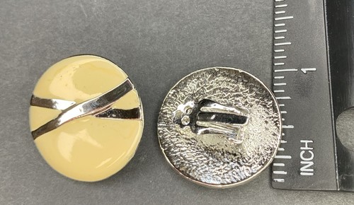 Vintage Cream Enamel Clip On Earrings Silver Tone 1” Diameter - Picture 7 of 7